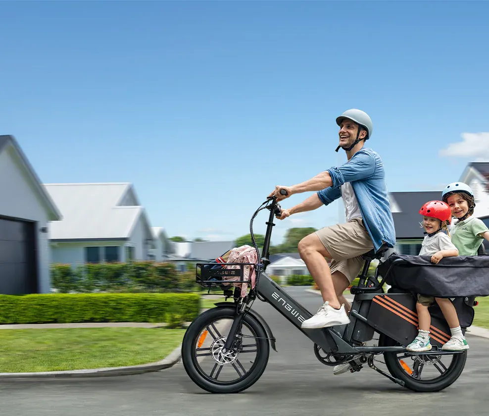 Bicicleta eléctrica de carga ENGWE LE20 en marcha